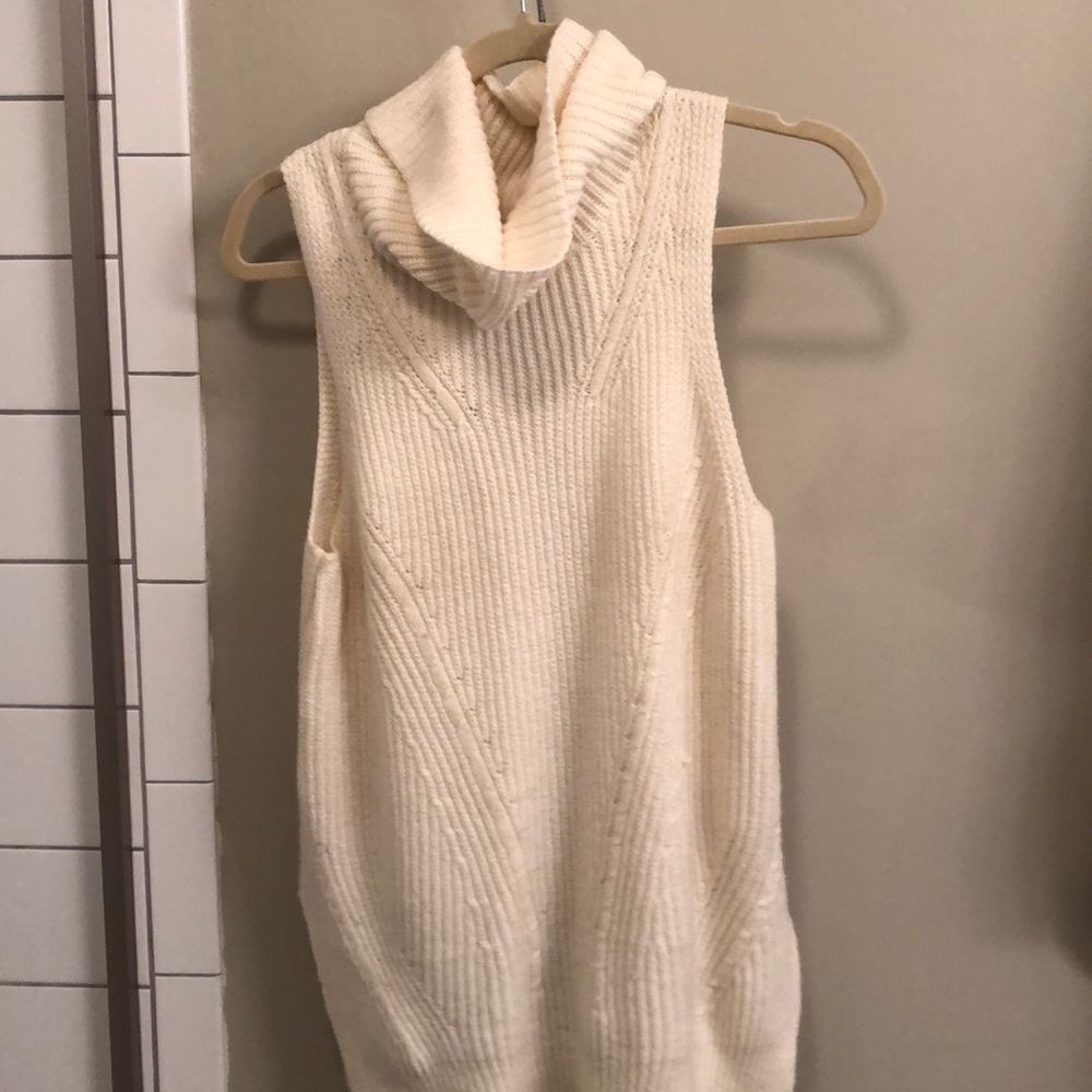 Sleeves sweater